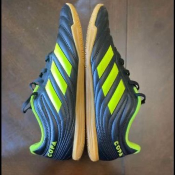 Adidas copa soccer shoes - Picture 2 of 4